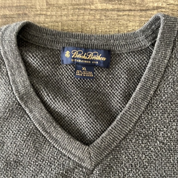 Brooks Brothers Cotton/Cashmere Sweater Vest - Size XL - Picture 3 of 6